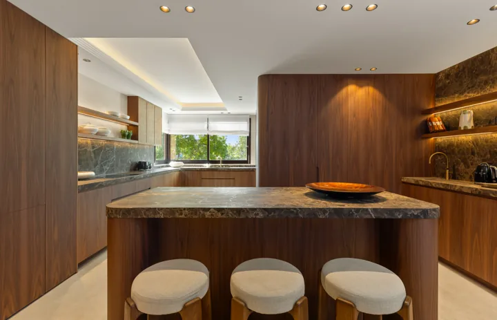 Kitchen with island seating