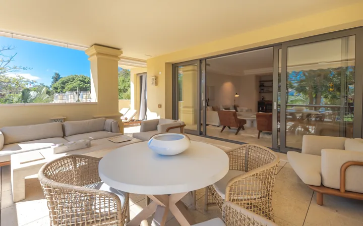 The furnished terrace, looking into the living room